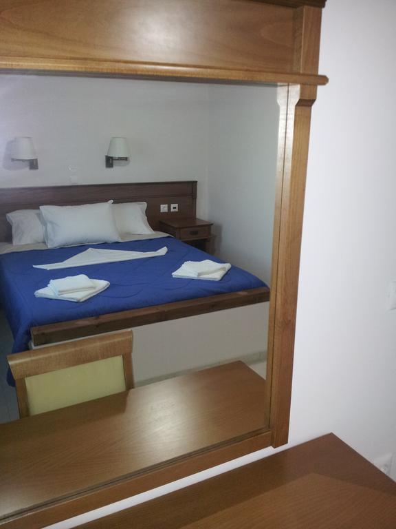 Medusa Accommodation Livadakia Eksteriør billede